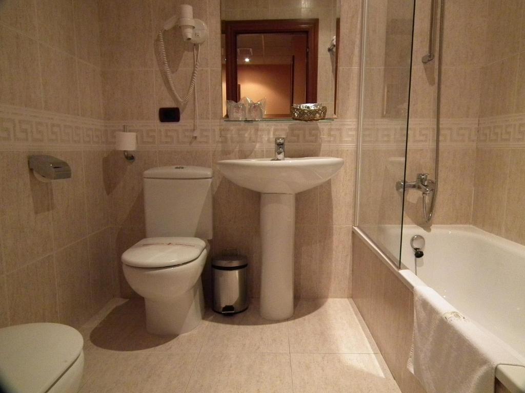 Luz Hotel Haro Room photo